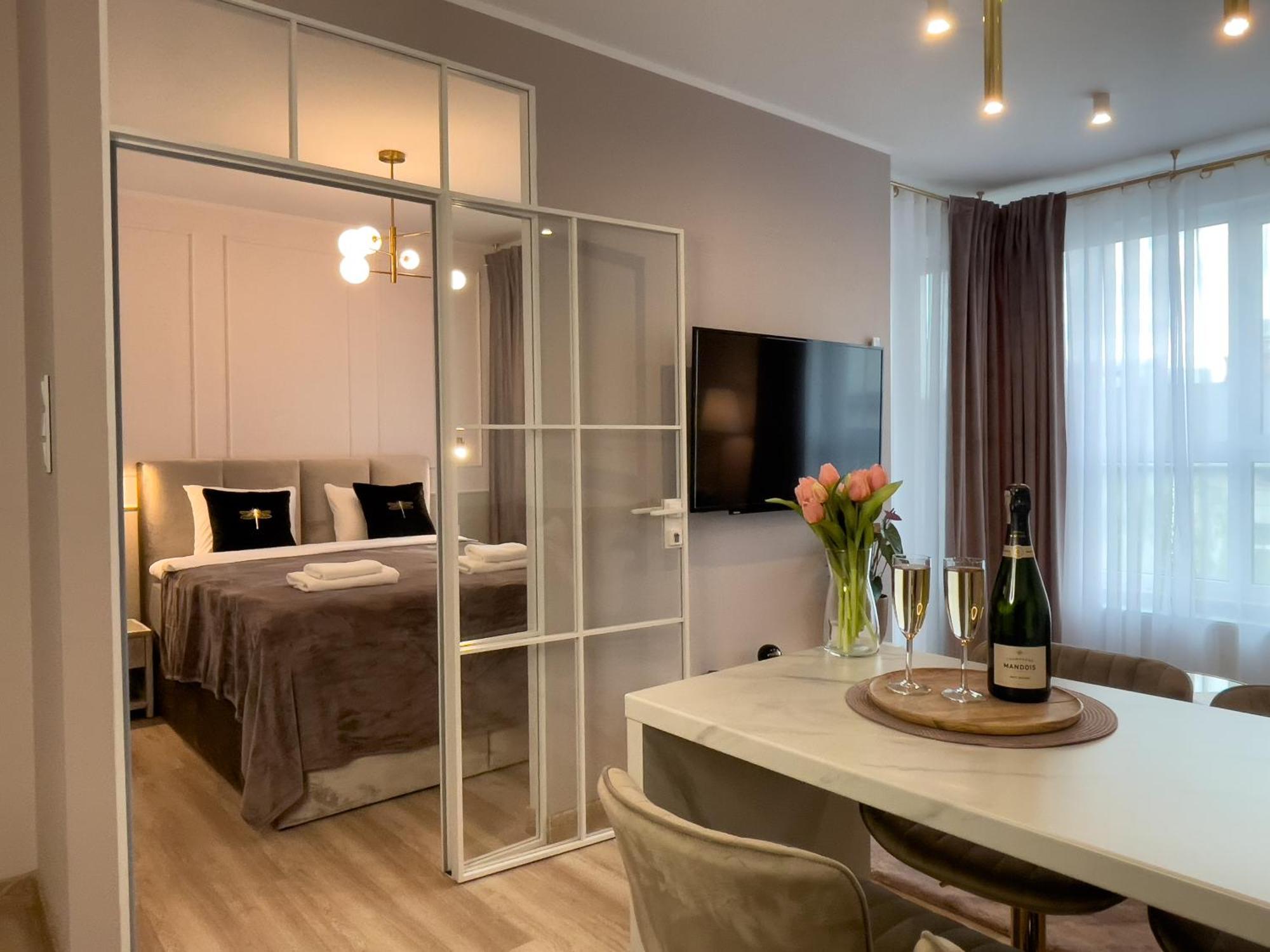 Urban Apartments Luxury Opolska 10 No 29, Free Garage, Self Check-In 카토비체 외부 사진